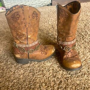 Girls Boots